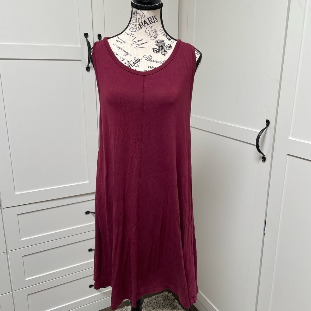 Soft and comfy, gently used swing dress. Dress up or wear to the beach!